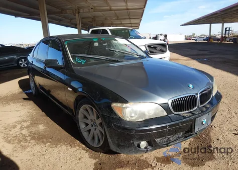 2006 BMW 750Li из США, поврежденный, VIN WBAHN83556DT63631